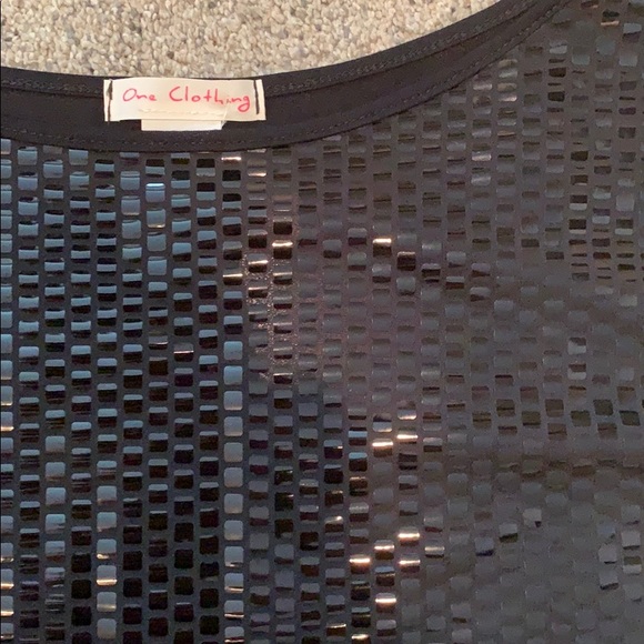 Sparkle black top - Picture 2 of 5